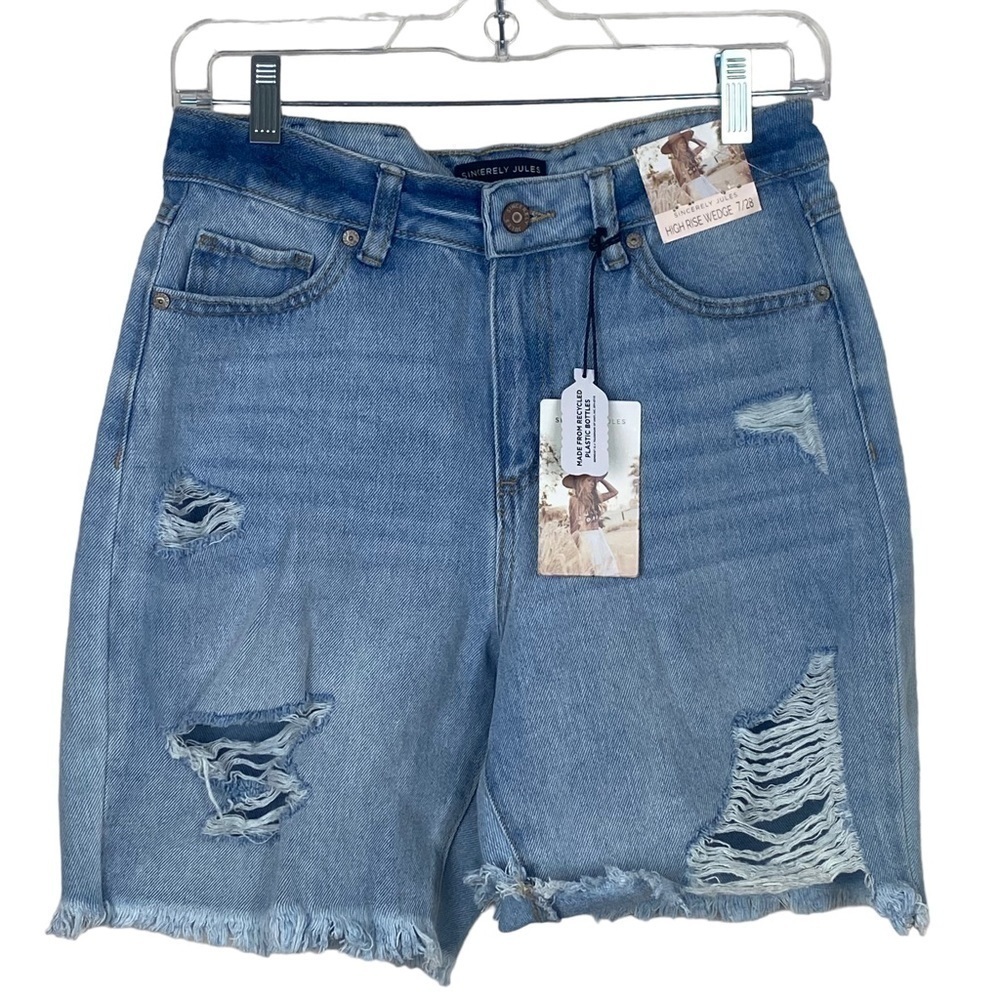 NWT Sincerely Jules high rise wedge distressed raw hem jean‎ shorts size 7/28
